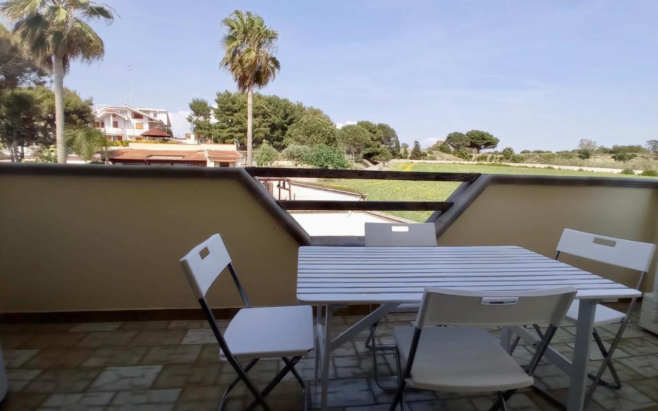 Villa Italia Taranto Bagian luar foto